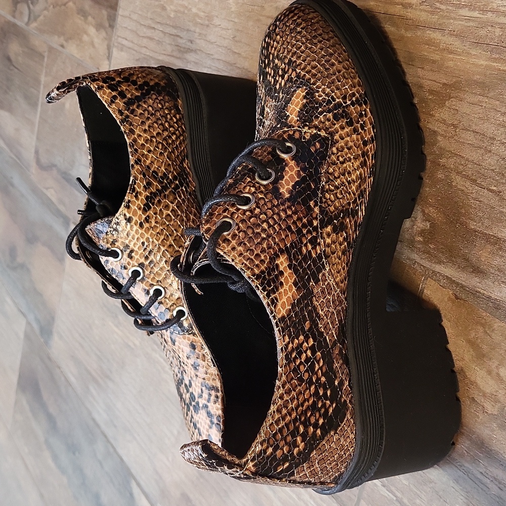Topshop Snakeskin Print Lace-up Chunky Heel Brogue Shoes, Size 8 - Picture 13 of 16